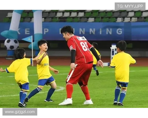 足球明星加盟奔跑吧兄弟挑战极限展现运动魅力与团队精神 足球明星加盟奔跑吧兄弟挑战极限展现运动魅力与团队精神