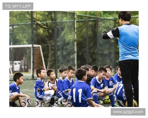 足球明星勇闯体能测试挑战极限展现运动员风采与实力 足球明星勇闯体能测试挑战极限展现运动员风采与实力
