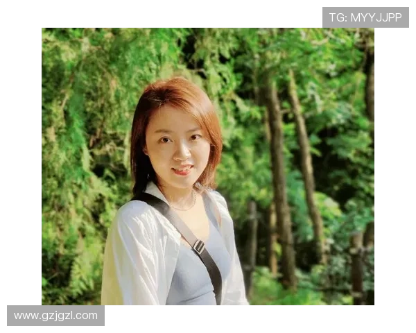 李丽专访：从青涩少女到乒乓球冠军的奋斗与成长之路